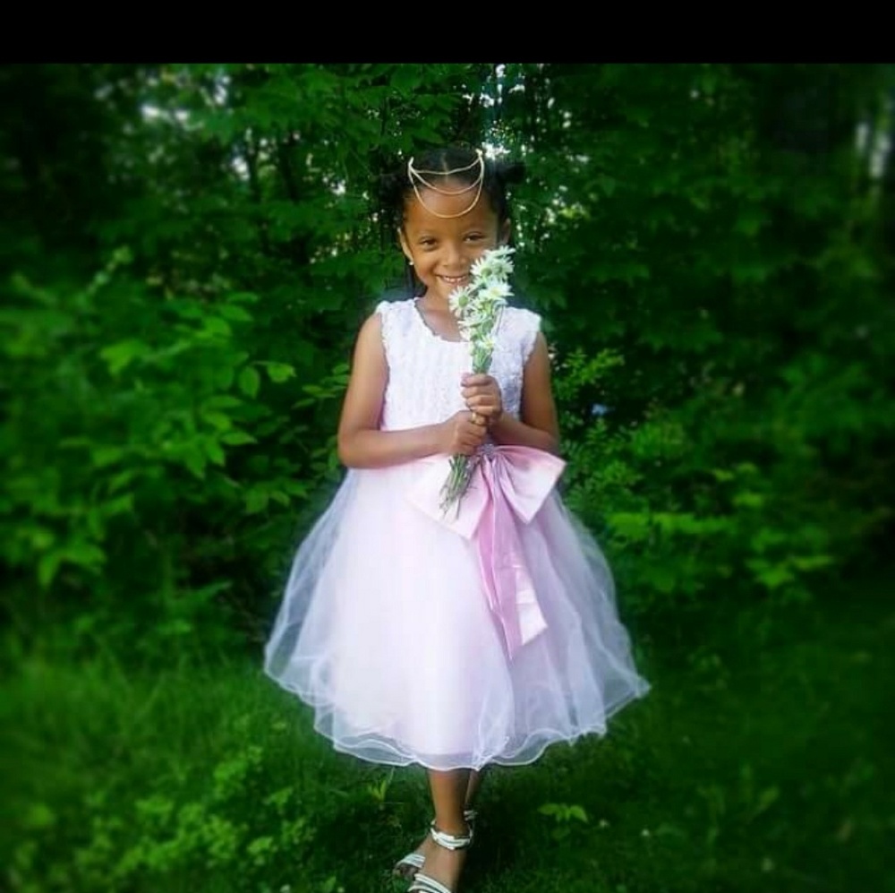Very cute toddler dress.